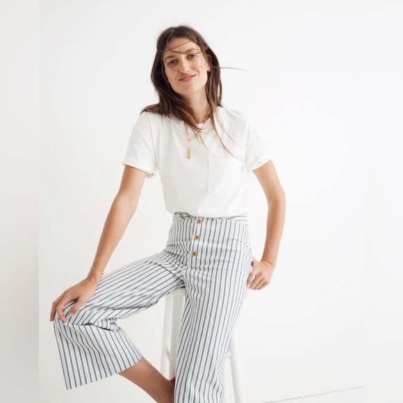 Madewell Emmett Wide-Leg Crop Pants in Stripe: Button-Front Edition in 26T - Picture 3 of 5